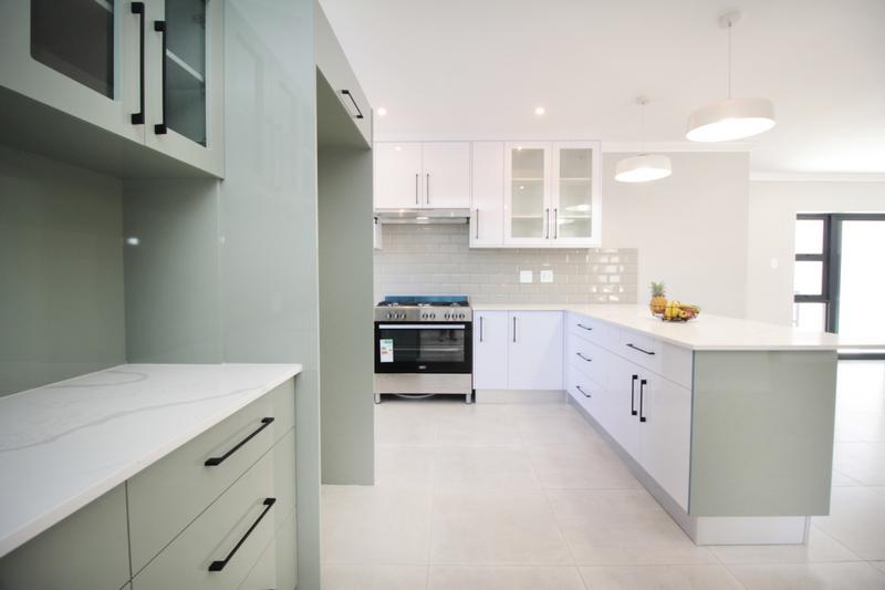 3 Bedroom Property for Sale in Fraaiuitsig Western Cape